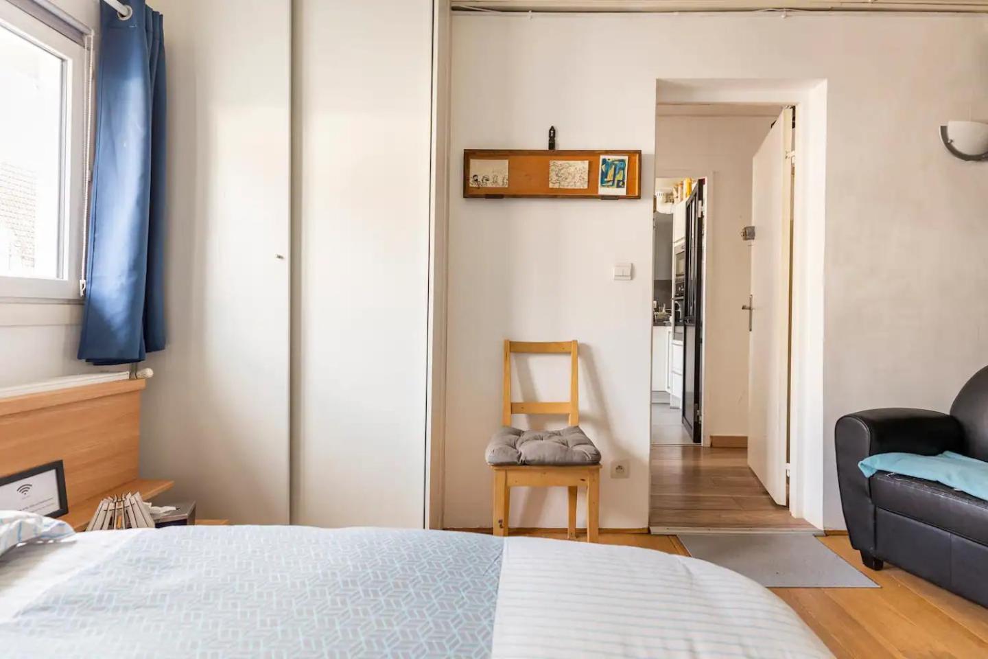 Séjour chez l'habitant Stud Sdb Perso Et Taxi Cdg Extra *